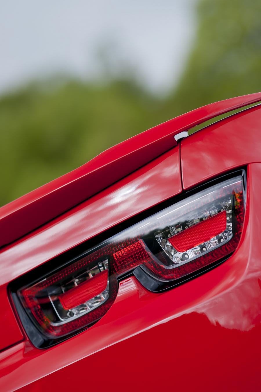  Chevrolet Camaro RS Convertible 45th Anniversary 2012 года  (EU) (фото 22 из 69)